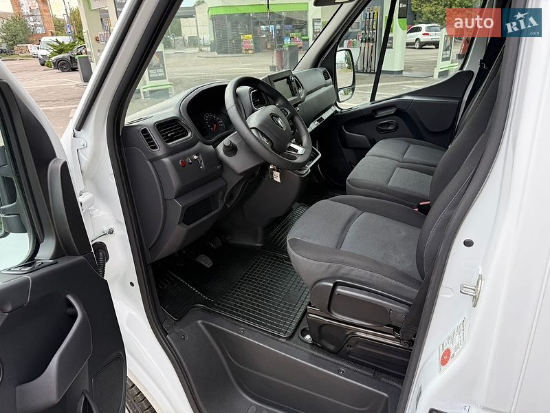Вантажний фургон Renault Master 2021 в Дубні