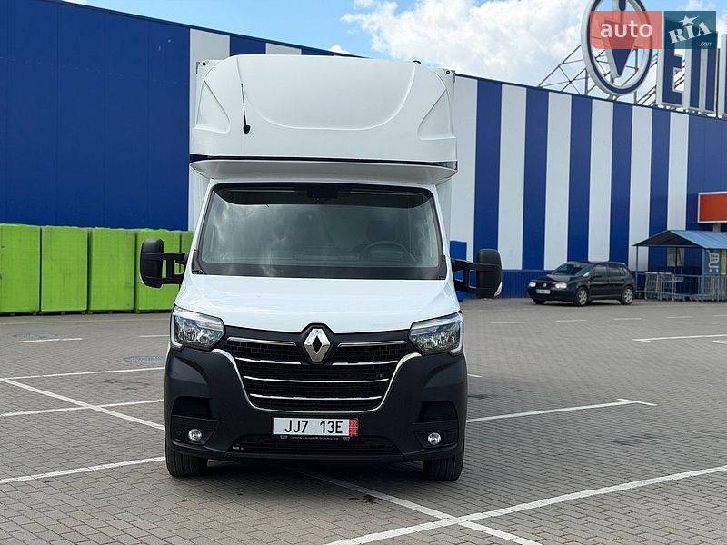 Грузовой фургон Renault Master 2022 в Дубно