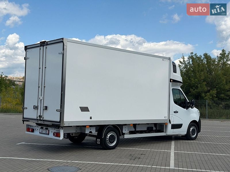 Грузовой фургон Renault Master 2022 в Дубно