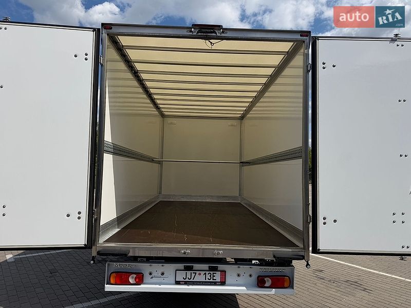 Грузовой фургон Renault Master 2022 в Дубно
