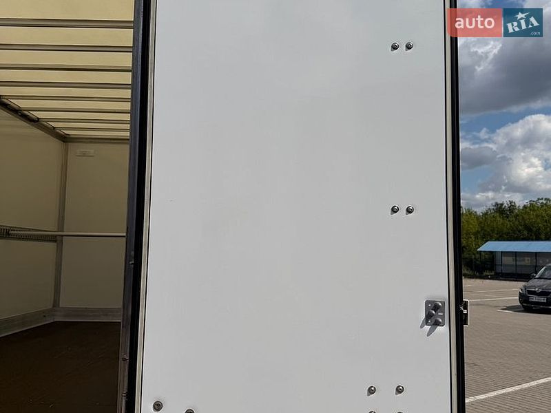 Грузовой фургон Renault Master 2022 в Дубно
