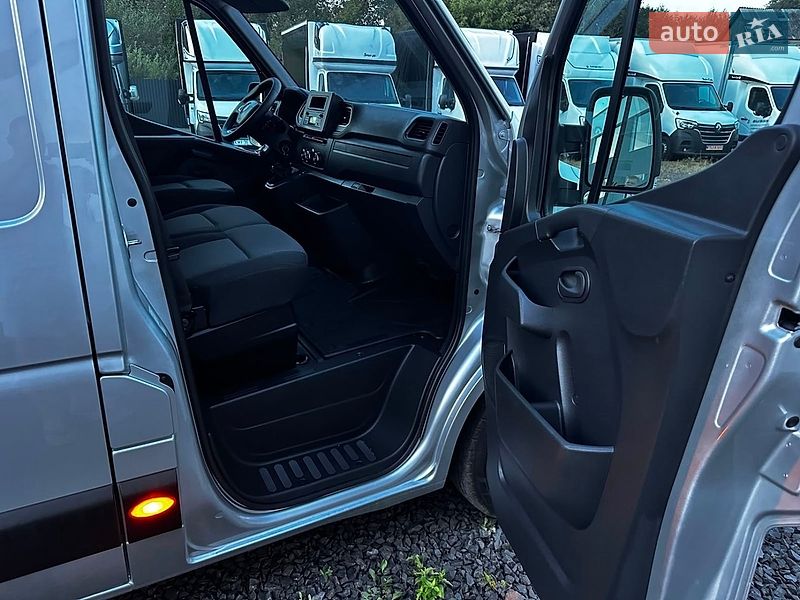 Вантажний фургон Renault Master 2022 в Києві