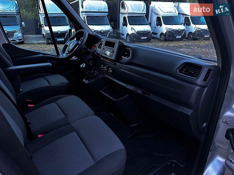 Грузовой фургон Renault Master 2022 в Киеве