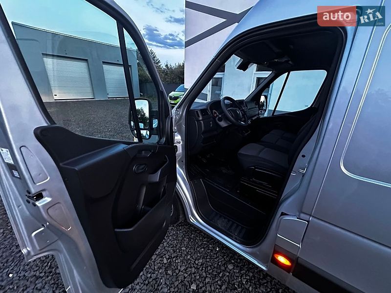 Вантажний фургон Renault Master 2022 в Києві