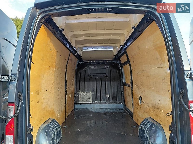 Грузовой фургон Renault Master 2018 в Ивано-Франковске