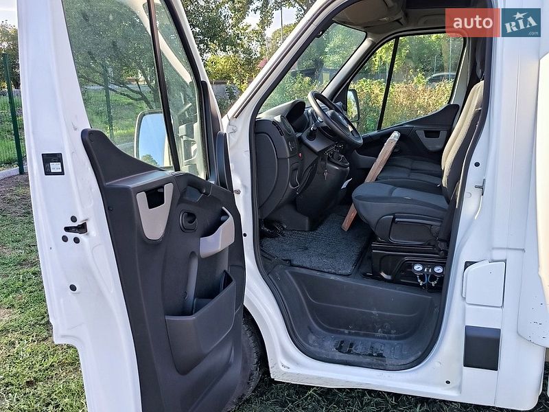 Тентованый Renault Master 2018 в Залещиках