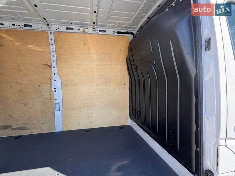 Вантажний фургон Renault Master 2018 в Києві