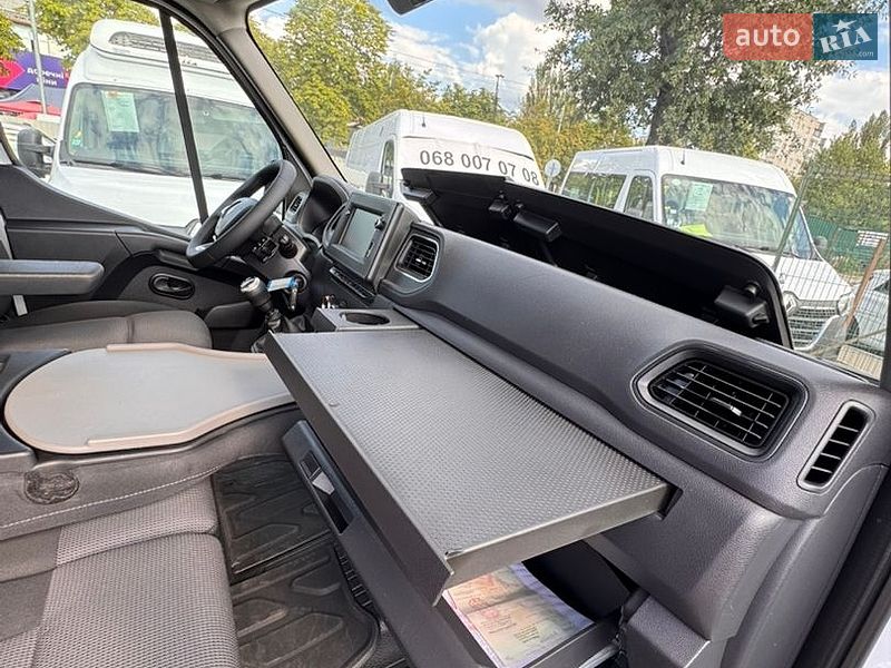 Вантажний фургон Renault Master 2021 в Києві