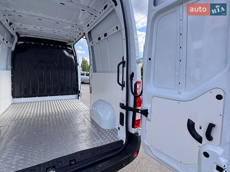 Вантажний фургон Renault Master 2021 в Києві