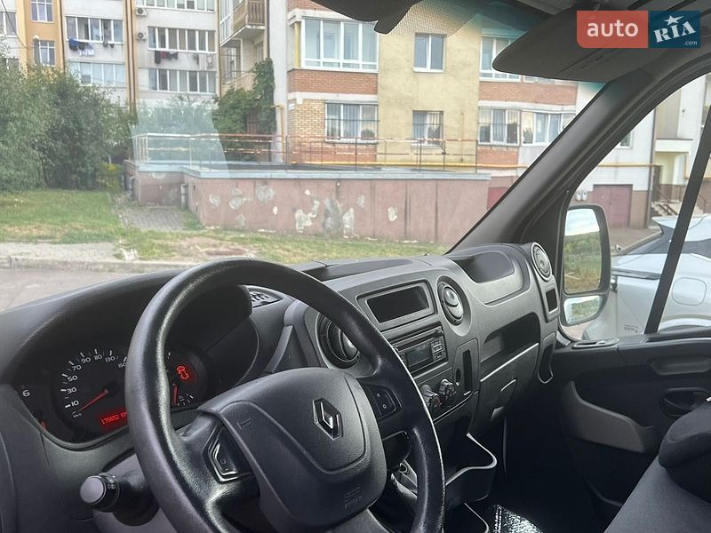 Грузовой фургон Renault Master 2018 в Львове