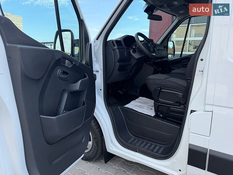 Грузовой фургон Renault Master 2021 в Дубно