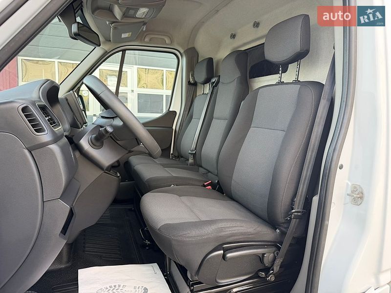 Грузовой фургон Renault Master 2021 в Дубно