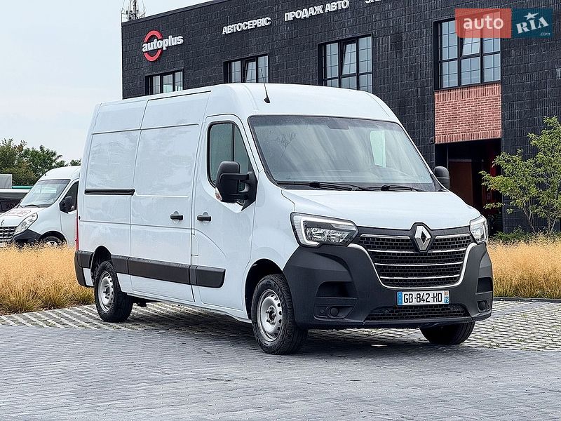 Вантажний фургон Renault Master 2021 в Рівному