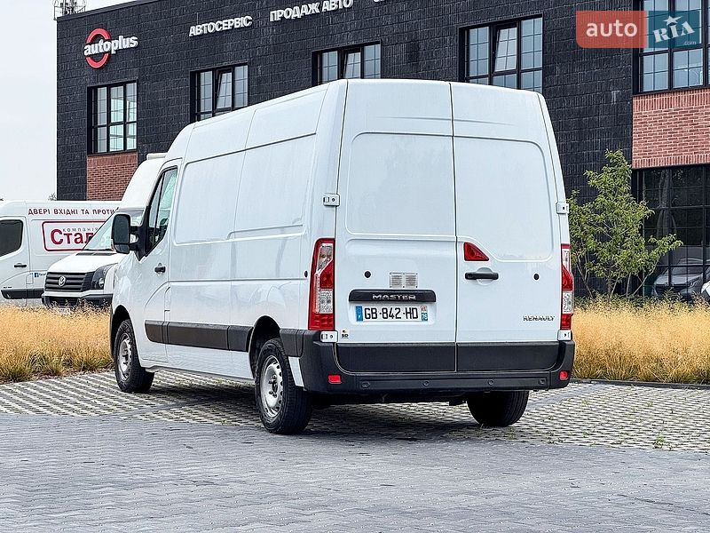 Вантажний фургон Renault Master 2021 в Рівному