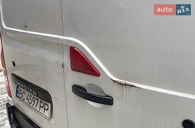 Грузовой фургон Renault Master 2016 в Львове