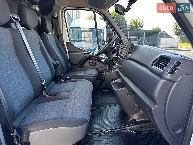 Вантажний фургон Renault Master 2022 в Києві