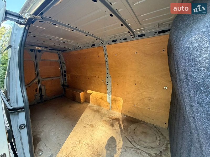 Микроавтобус грузовой (до 3,5т) Renault Master 2015 в Дрогобыче