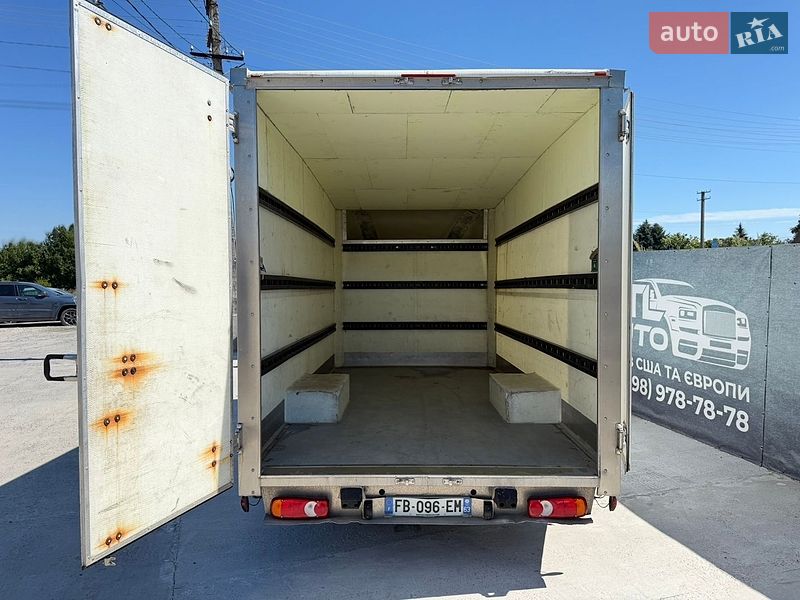 Вантажний фургон Renault Master 2018 в Львові