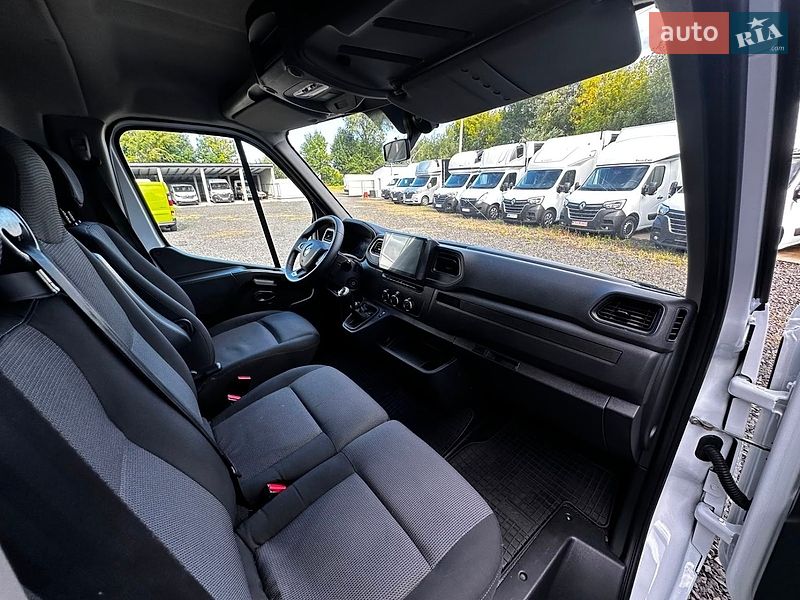 Грузовой фургон Renault Master 2022 в Киеве