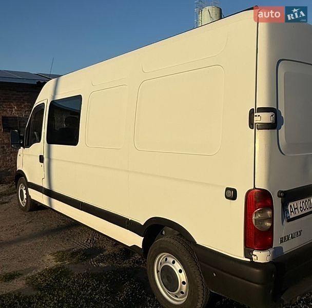 Мінівен Renault Master 2004 в Миргороді