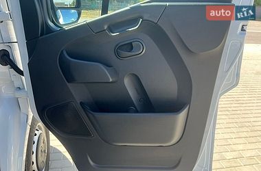 Вантажний фургон Renault Master 2022 в Лопатині