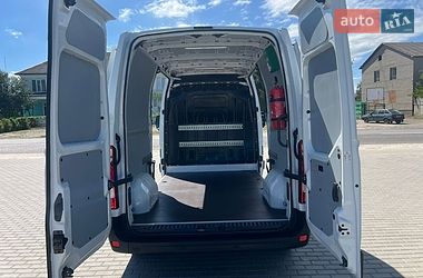 Вантажний фургон Renault Master 2022 в Лопатині