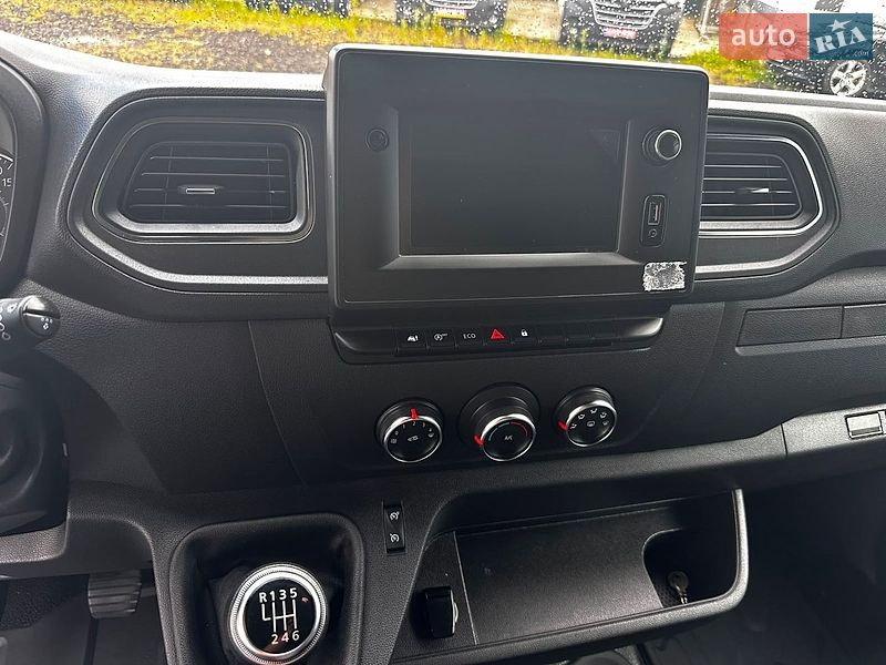Другие грузовики Renault Master 2022 в Киеве