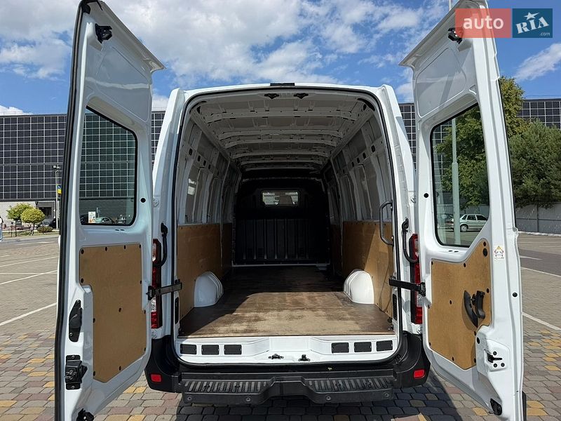 Вантажний фургон Renault Master 2021 в Луцьку