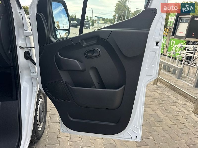 Вантажний фургон Renault Master 2022 в Луцьку