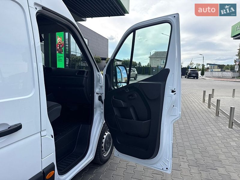 Вантажний фургон Renault Master 2022 в Луцьку