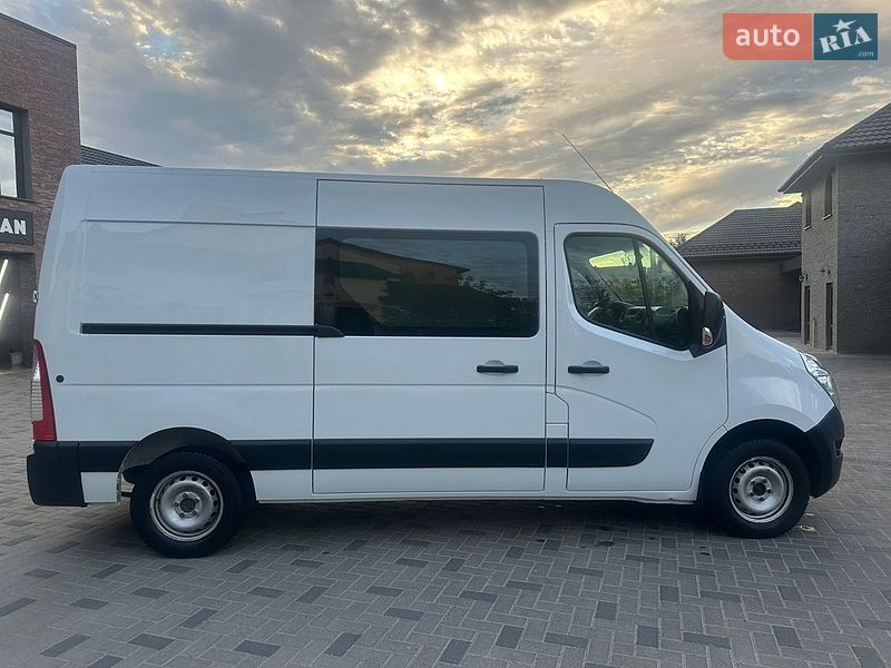 Грузовой фургон Renault Master 2017 в Ровно