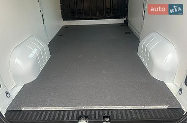 Грузовой фургон Renault Master 2017 в Ровно