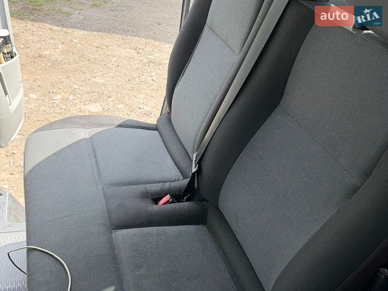 Эвакуатор Renault Master 2007 в Львове фото 16 Эвакуатор Renault Master 2007 в Львове