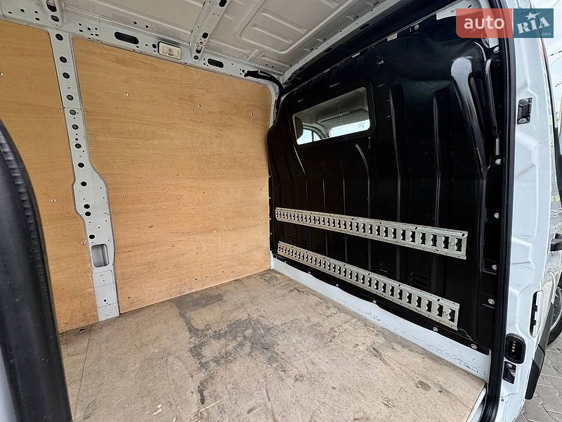 Вантажний фургон Renault Master 2021 в Вінниці