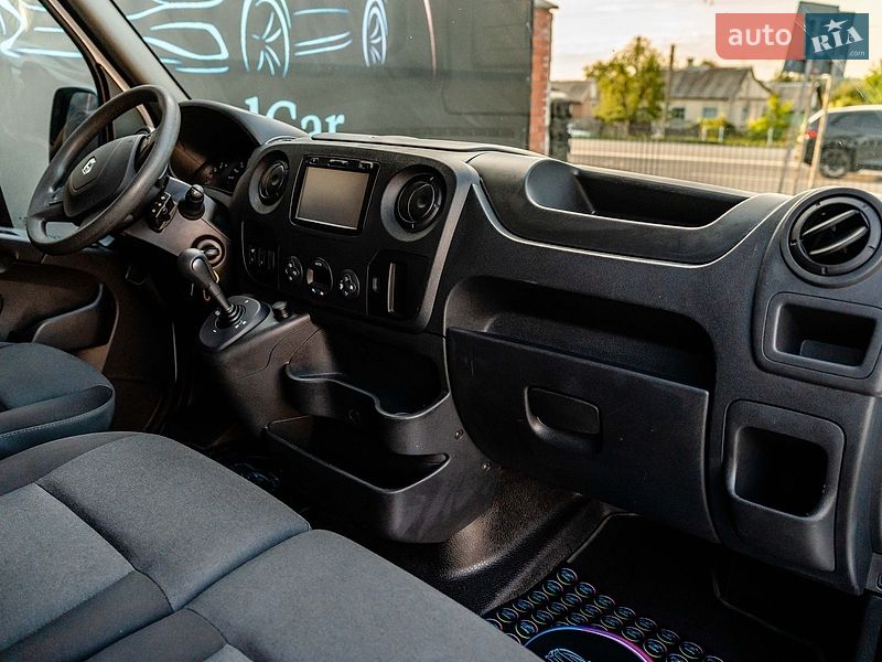 Грузопассажирский фургон Renault Master 2019 в Луцке