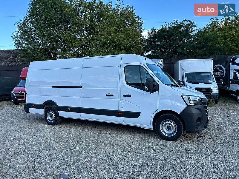 Вантажний фургон Renault Master 2022 в Хусті