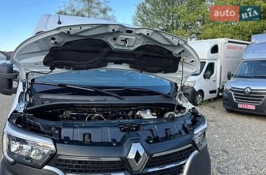 Вантажний фургон Renault Master 2022 в Хусті