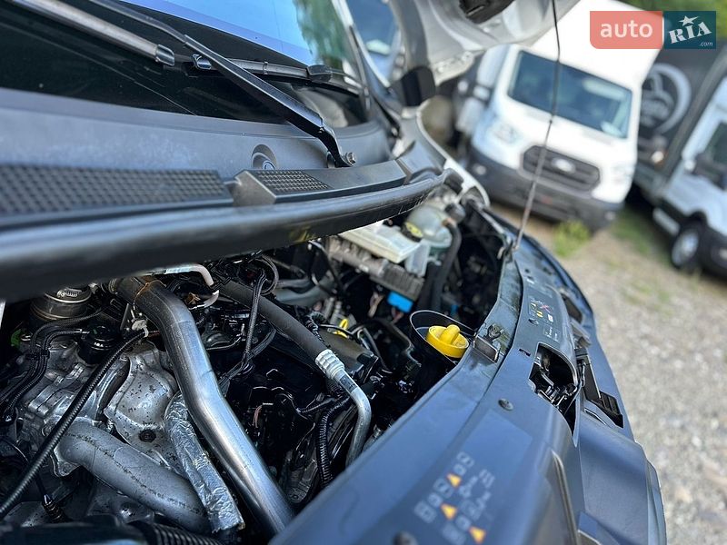 Вантажний фургон Renault Master 2022 в Хусті