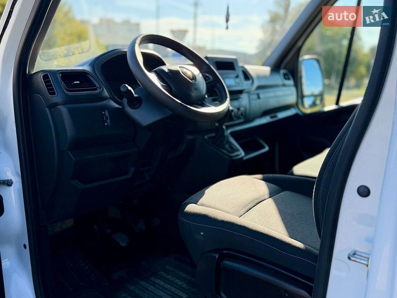 Борт Renault Master 2022 в Рівному