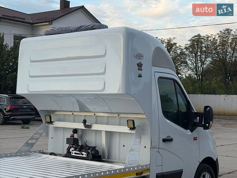 Евакуатор Renault Master 2017 в Рівному