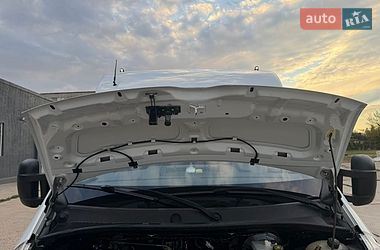 Евакуатор Renault Master 2017 в Рівному