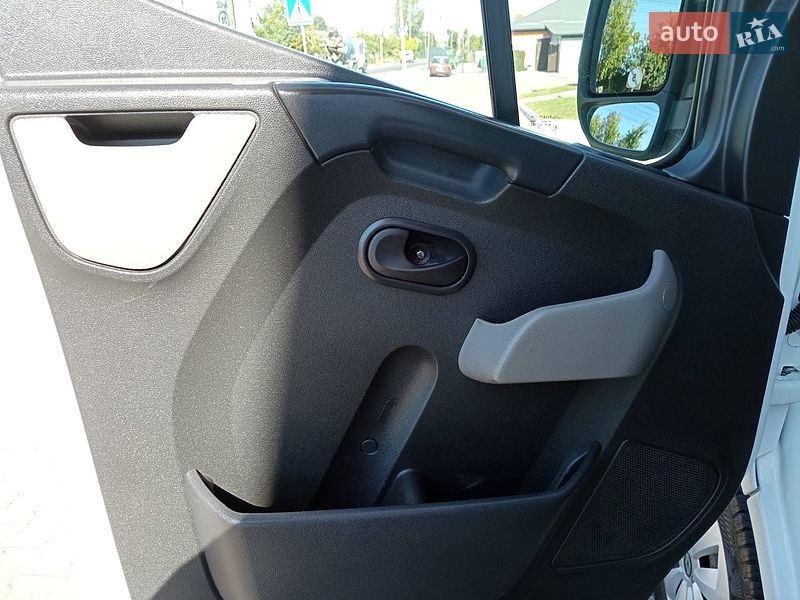 Грузовой фургон Renault Master 2013 в Житомире