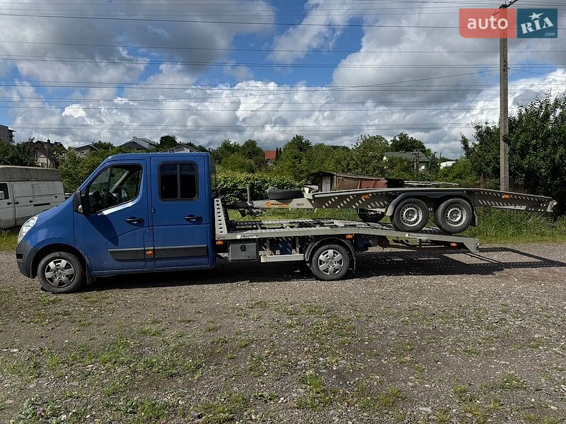 Евакуатор Renault Master 2016 в Львові