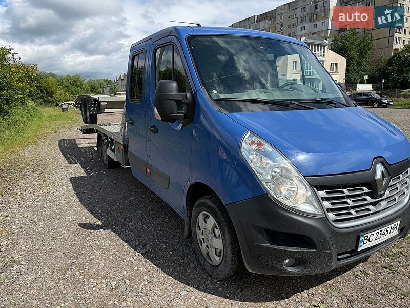 Евакуатор Renault Master 2016 в Львові