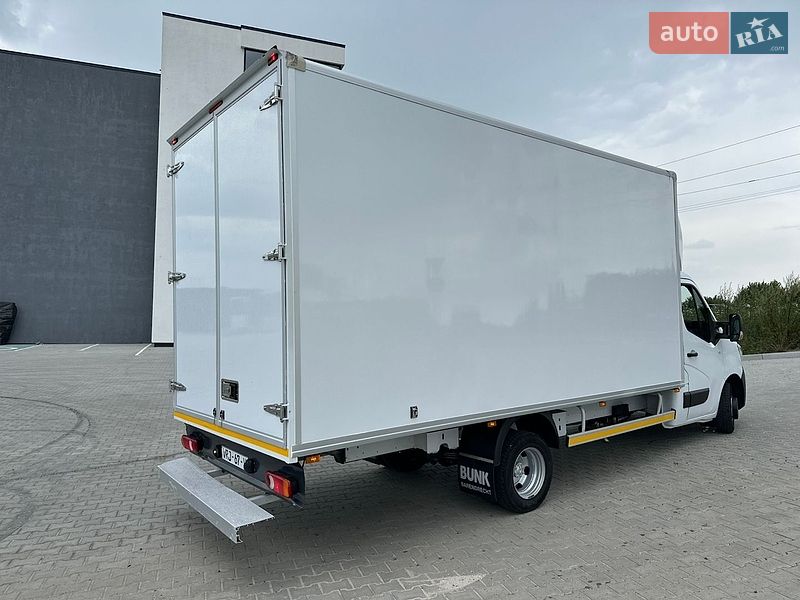 Грузовой фургон Renault Master 2022 в Львове