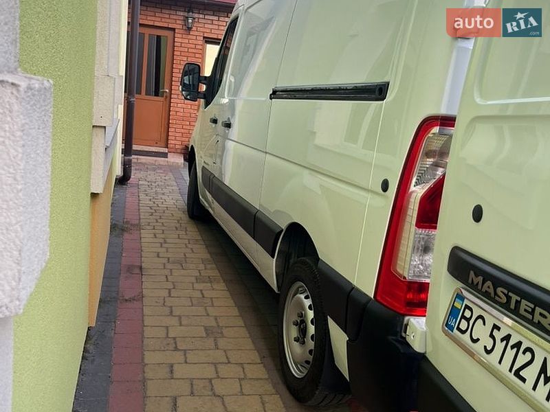 Грузовой фургон Renault Master 2016 в Жовкве