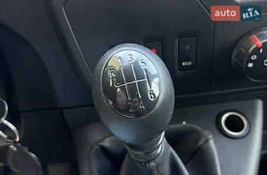 Грузовой фургон Renault Master 2016 в Жовкве