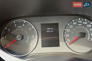 Вантажний фургон Renault Master 2023 в Млиніві