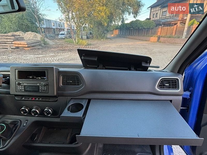 Вантажний фургон Renault Master 2019 в Києві