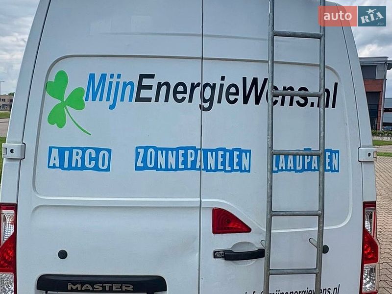 Грузовой фургон Renault Master 2015 в Луцке